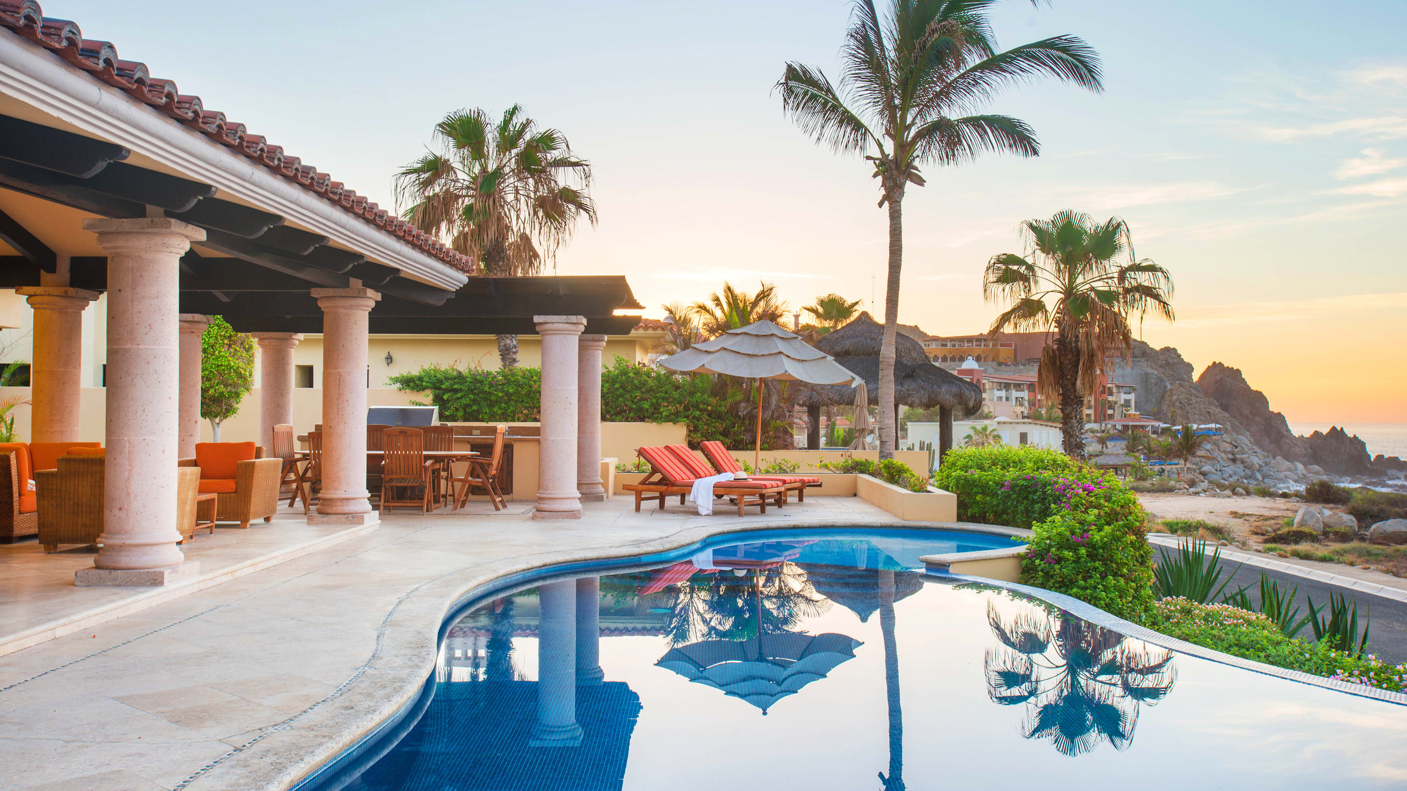 Los Cabos Beachfront Luxury | Vacations with Exclusive Resorts